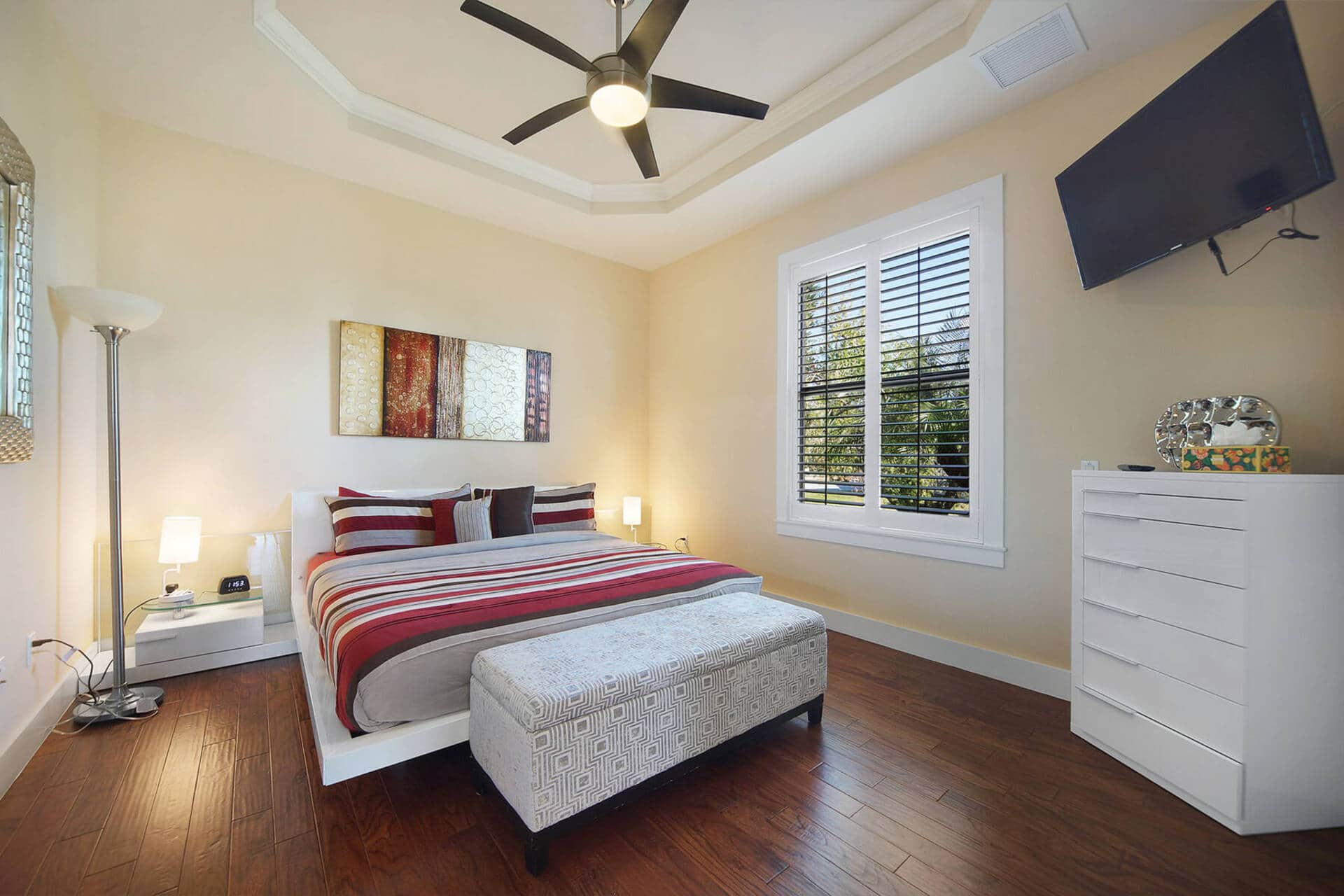 Guest bedroom